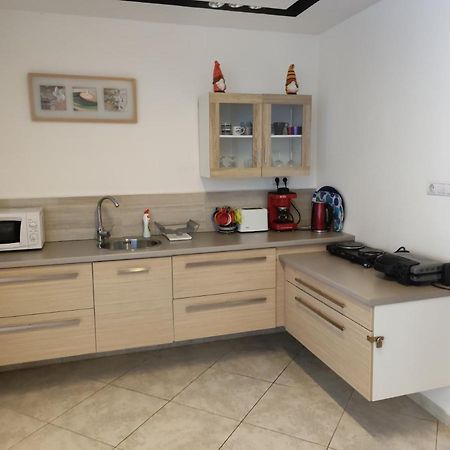 City Center Apartman Zalaegerszeg Esterno foto