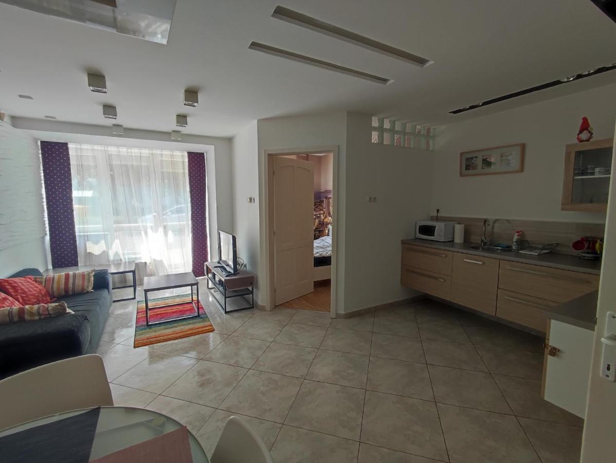 City Center Apartman Zalaegerszeg Esterno foto